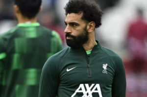 Meski Ribut dengan Jurgen Klopp, Mohamed Salah Bertahan di Liverpool