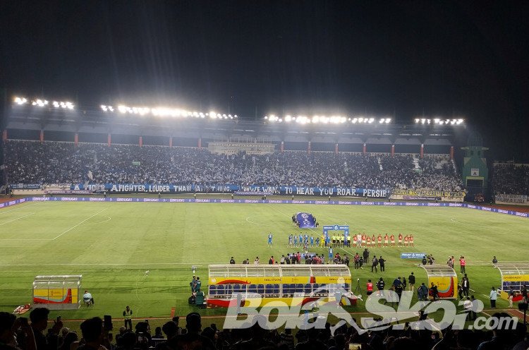 Akibat Pitch Invader, Persib Kena Denda Rp50 Juta Jelang Final Championship Series Liga 1