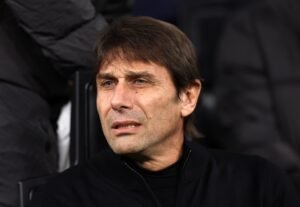 Ganjalan dalam Proses Negosiasi Antonio Conte dengan Napoli