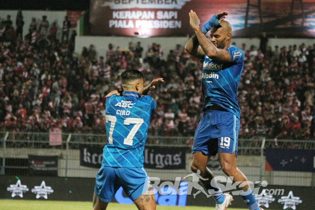 6 Fakta Menarik Persib Juara Liga 1 2023/2024