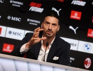 Tegas, Zlatan Ibrahimovic Berani Tolak Permintaan Bos AC Milan