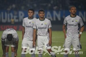 Debut Pahit bersama Persib, Dimas Drajad Tak Pantang Arah