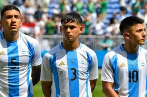Cari Suksesor Andy Robertson, Liverpool Bidik Bek Kiri Argentina di Olimpiade Paris 2024