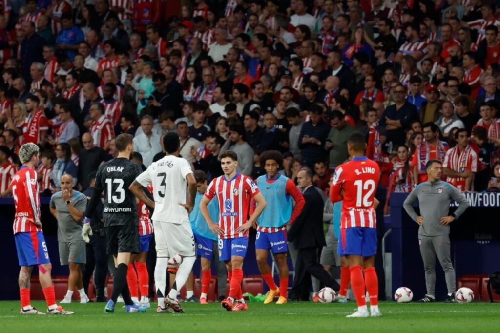 Atletico Madrid Dijatuhi Hukuman Buntut Insiden Pelemparan