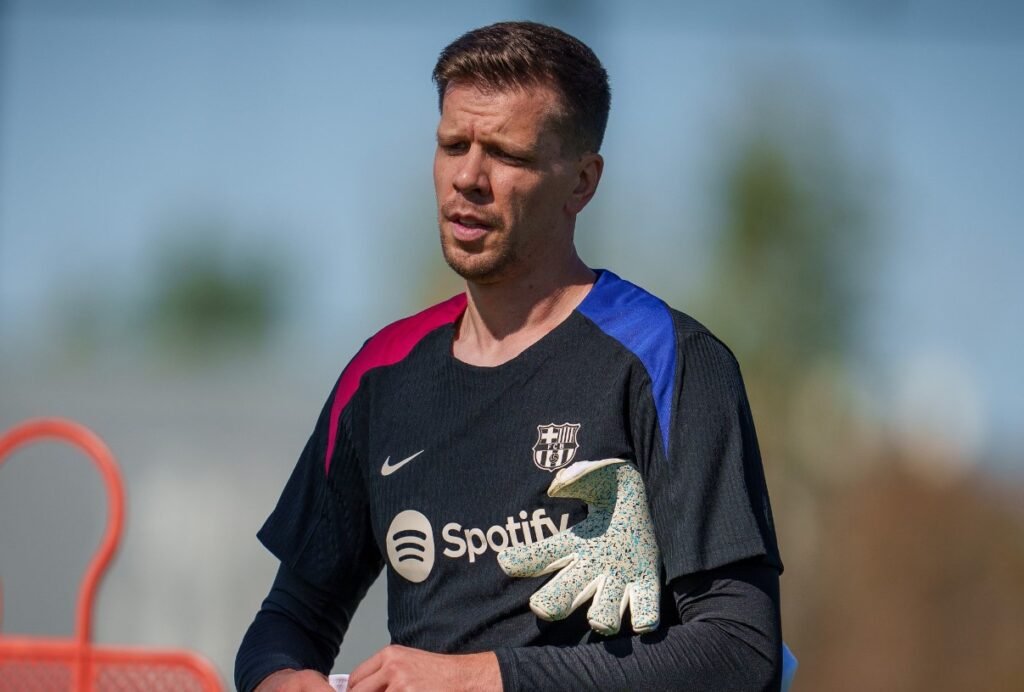 Pindah ke Barcelona, Wojciech Szczesny Tegaskan Tidak Akan Berhenti Merokok