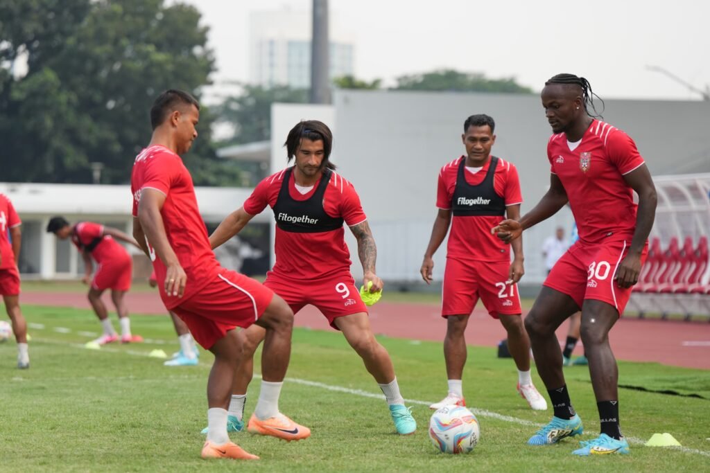 Malut United Bidik Kemenangan atas Persebaya pada Laga Kandang Pertama Musim Ini