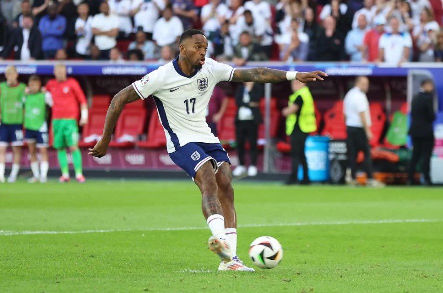 Demi Dapatkan Ivan Toney, Manchester United Siap Perang Tawaran Lawan Chelsea