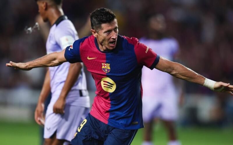 Robert Lewandowski, Terlahir Kembali di Bawah Arahan Hansi Flick