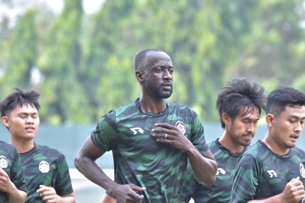 Gabung Persikabo 1973, Makan Konate Reuni dengan Djajang Nurdjaman dan Abdul Rahman