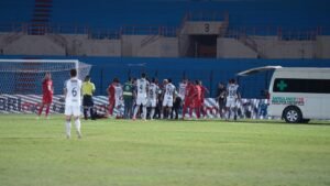 Kondisi Terkini Yance Sayuri Pasca Terkapar di Laga Malut United Vs Bali United