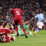 Ketika Jeremy Doku Menjadi Mimpi Buruk untuk Conor Bradley