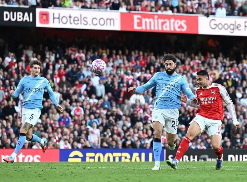 Manchester City Kembali dalam Perburuan Titel Premier League, Arsenal Keringat Dingin