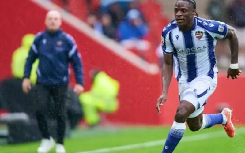 Gara-gara Hansi Flick Tidak Setuju, Barcelona Akhirnya Batal Rekrut Etta Eyong