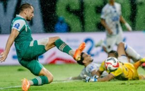 Hasil Super League 2025/2026: Persebaya Bungkam Persijap 4-0, Madura United Permalukan Semen Padang