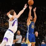 Keajaiban Stephen Curry Picu Kebangkitan Warriors Saat Melawan Jazz