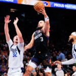 Suns Tambah Derita Mavericks