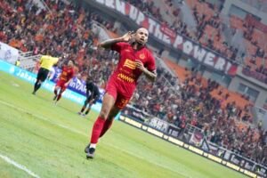 Gustavo Almeida Berpotensi Main Lawan Persib, Mauricio Souza Tak Pusingkan Soal Masalah Ryo Matsumura