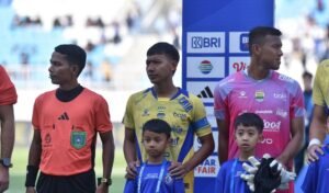 Persib Diminta Jangan Lengah, Pesaing Termasuk Persija Berbenah