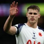 Kabar Buruk untuk Liverpool, Tottenham Hotspur Tidak Jual Micky van de Ven