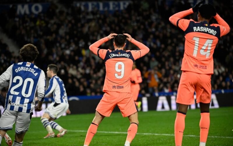 Hasil Pertandingan: AC Milan Tempel Ketat Inter Milan, Barcelona Tumbang di Anoeta